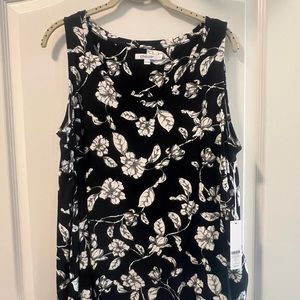 NWT Chicos Touch of Cool Tank size 2